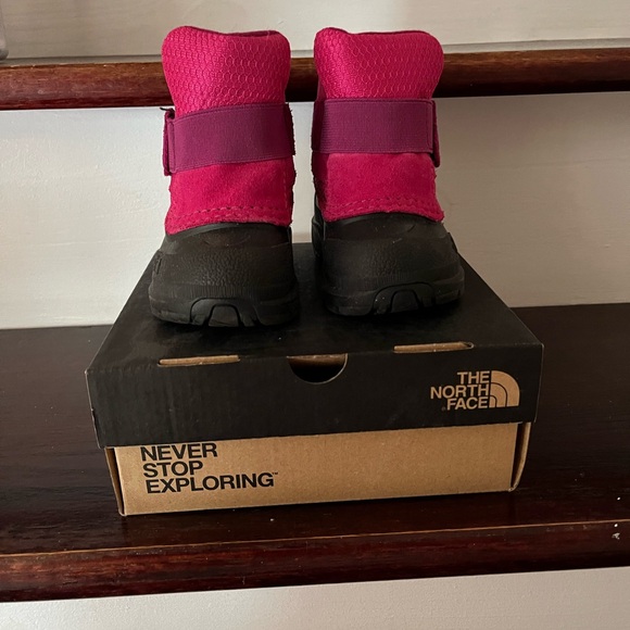 The North Face Alpenglow Boots - Picture 4 of 4